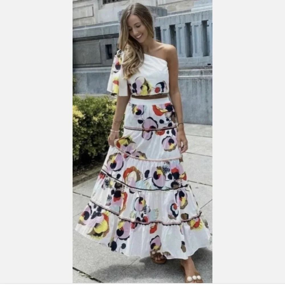 New: Zara Midaxi or Maxi Tiered Cotton Skirt w Pockets. Size Medium